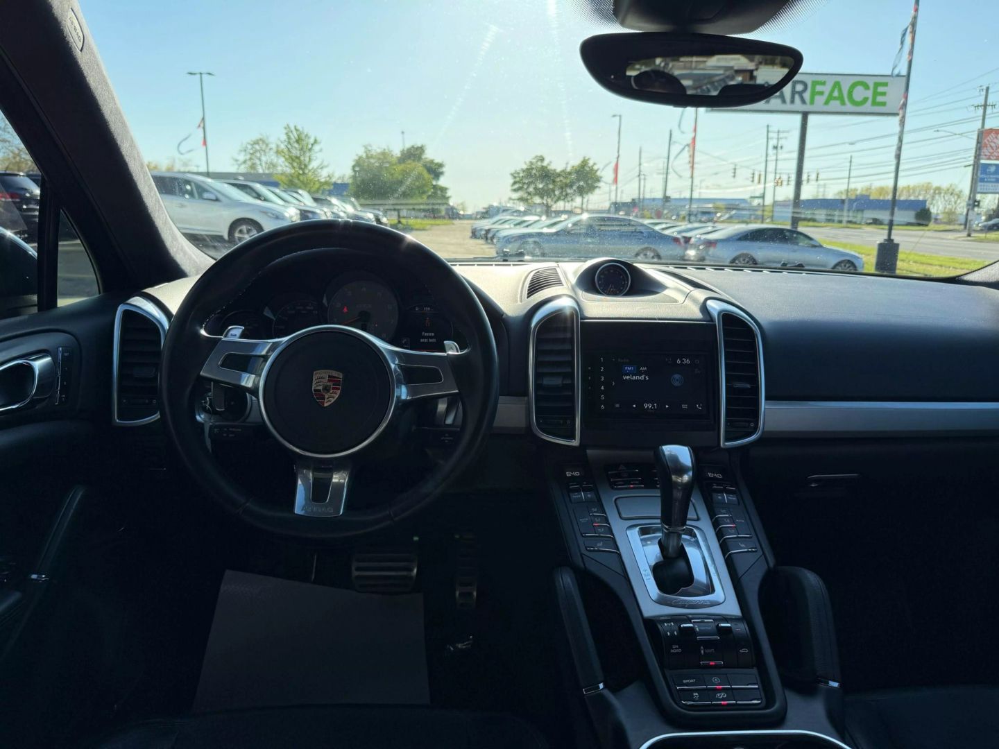 2014 Porsche Cayenne - Image 28
