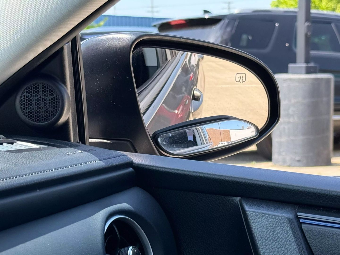 2018 Toyota Corolla - Image 41