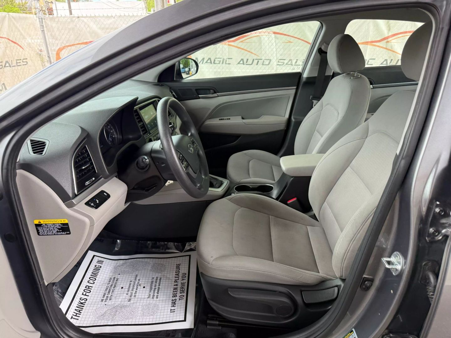 2018 Hyundai Elantra - Image 15