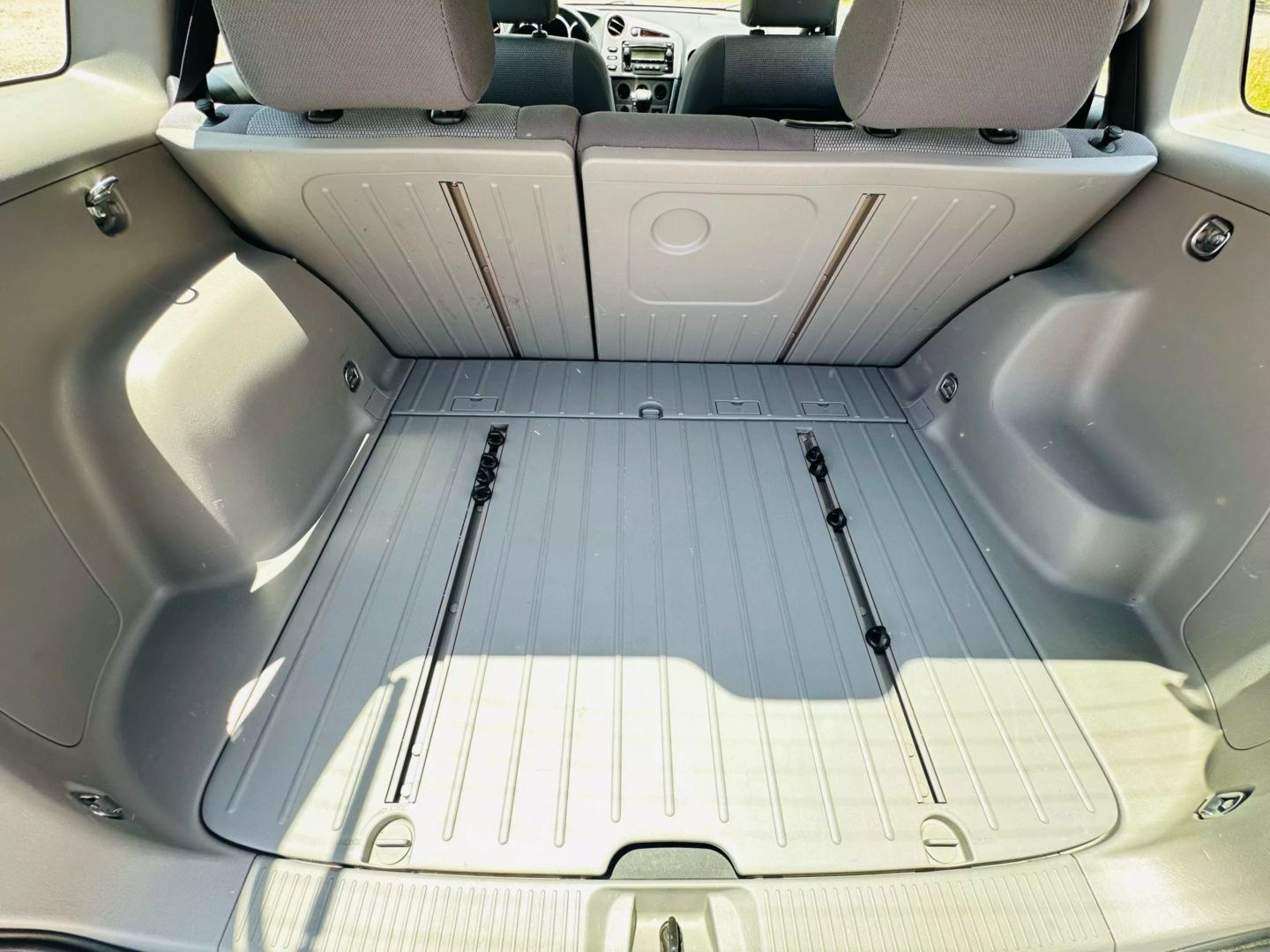2005 Toyota Matrix - Image 9