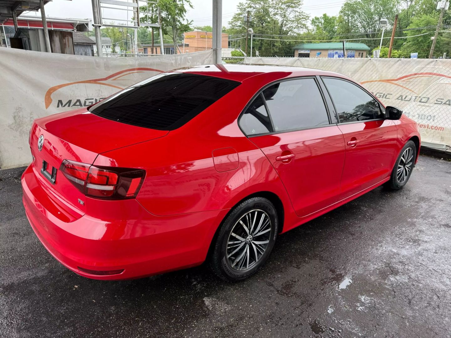 2018 Volkswagen Jetta - Image 13