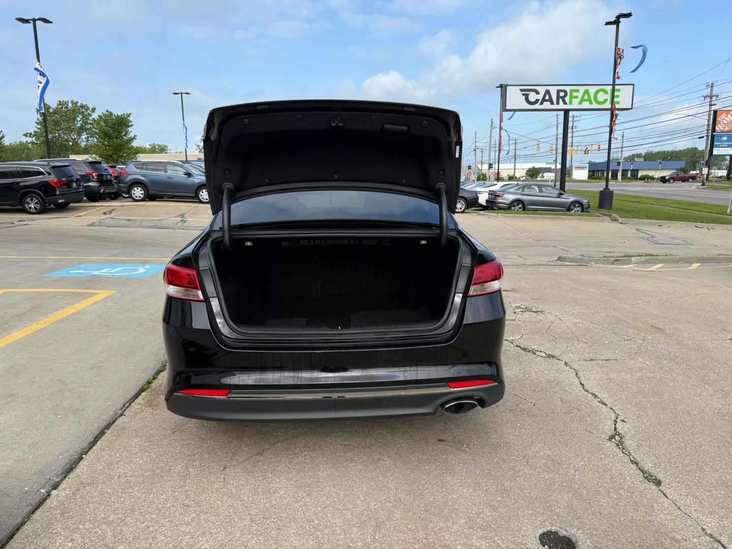 2016 Kia Optima - Image 11