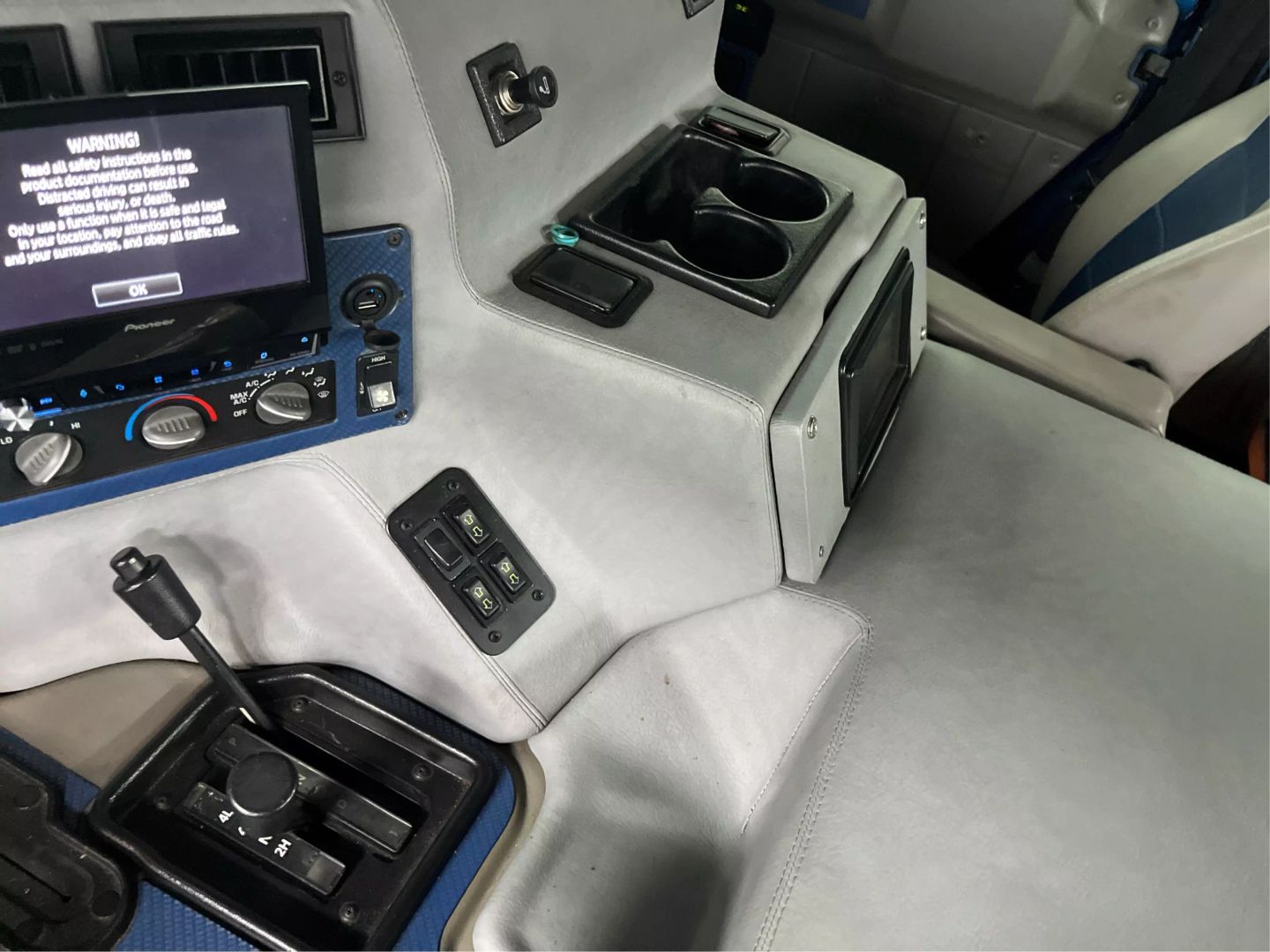 1996 Hummer H1 - Image 16