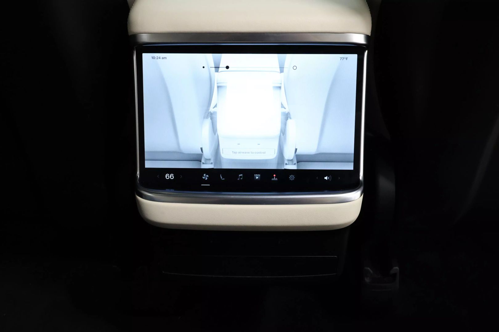 2023 Tesla Model X - Image 75