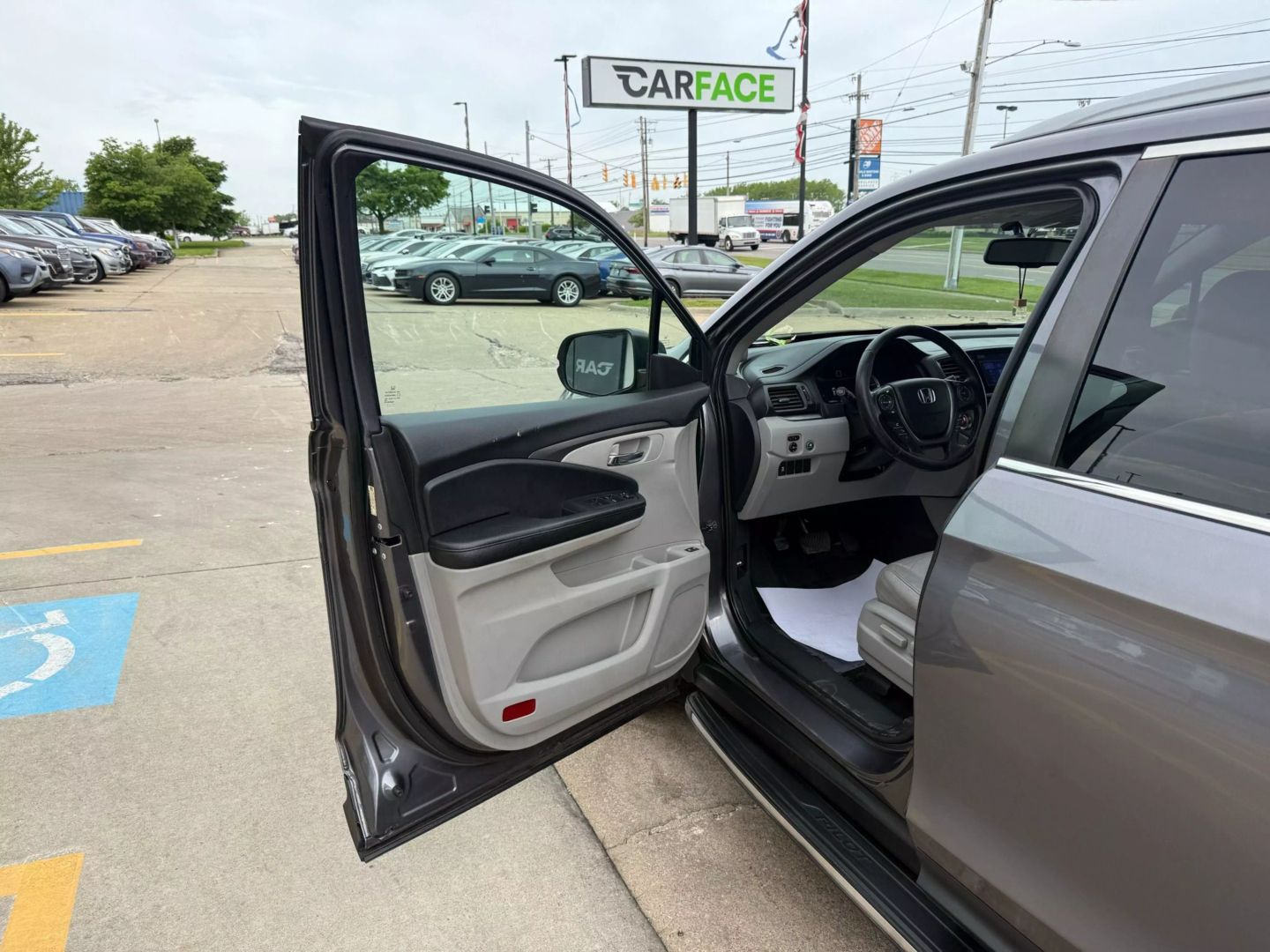 2016 Honda Pilot - Image 20