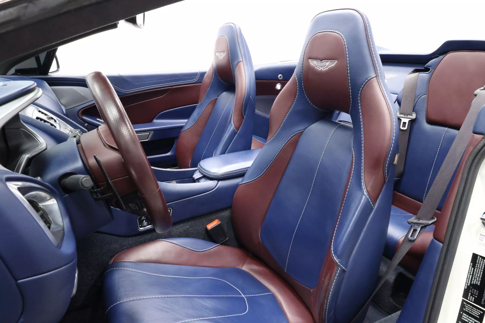 2015 Aston Martin Vanquish - Image 17