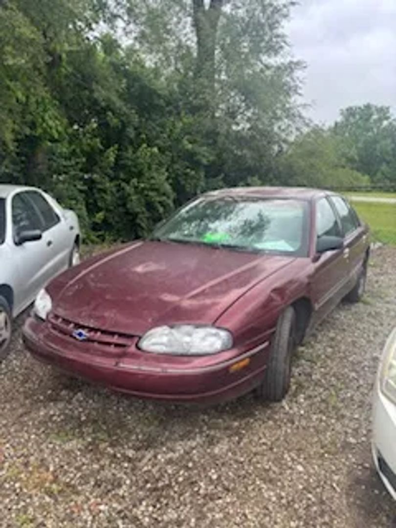 2001 Chevrolet Lumina Base