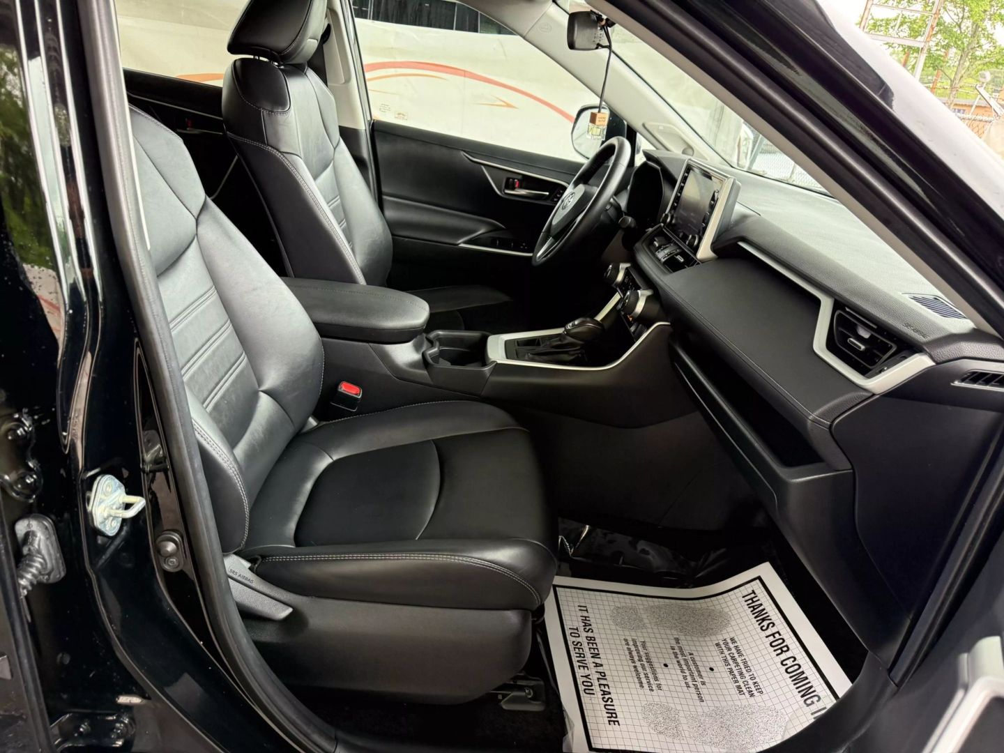 2019 Toyota Rav4 - Image 25