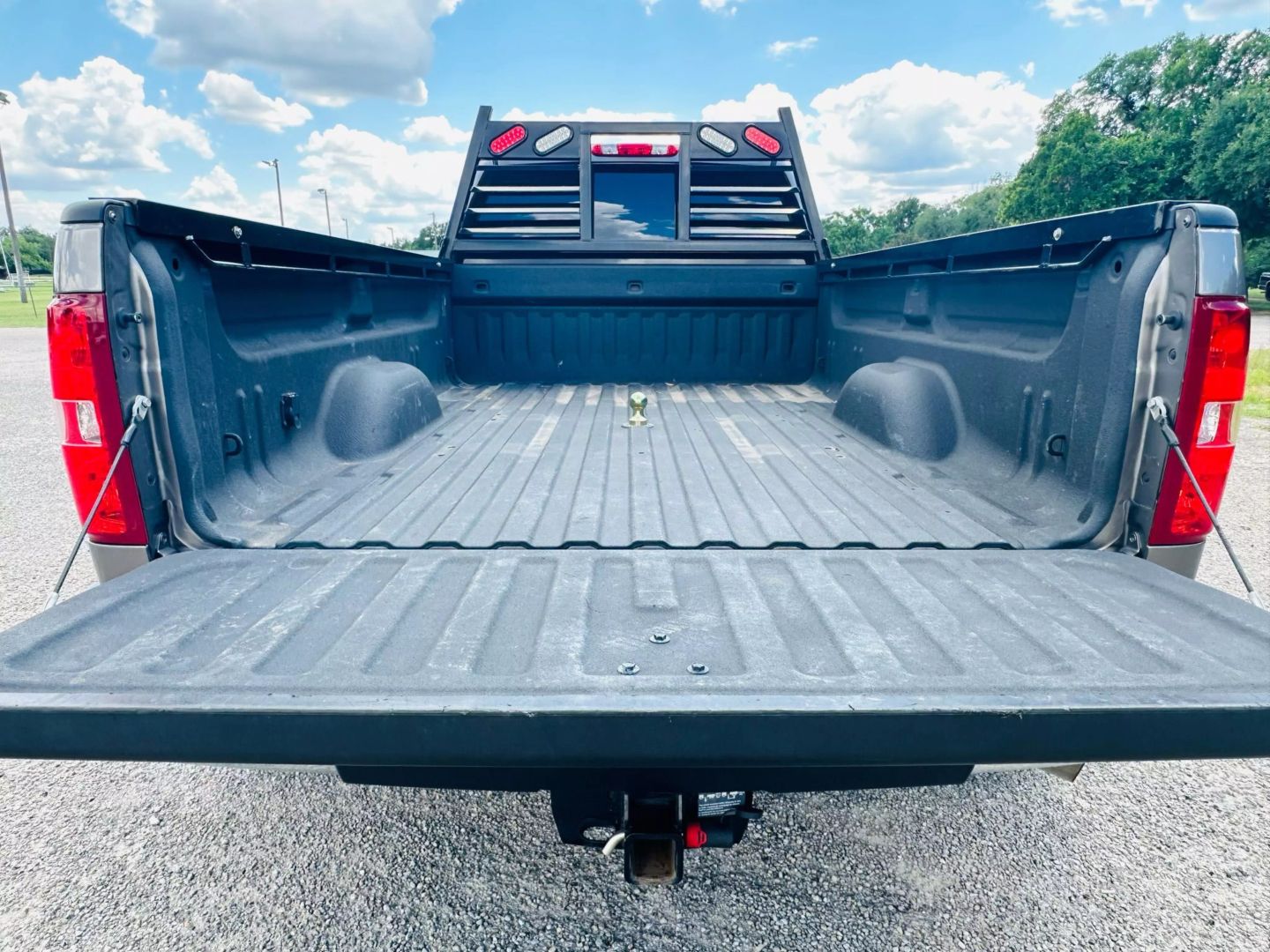2013 Chevrolet Silverado 3500 Hd Crew Cab - Image 9