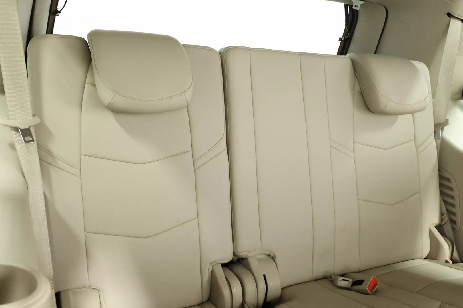 2017 Cadillac Escalade - Image 77