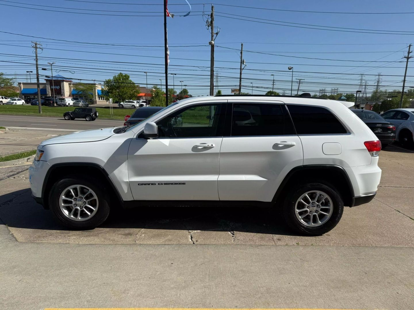 2019 Jeep Grand Cherokee - Image 6
