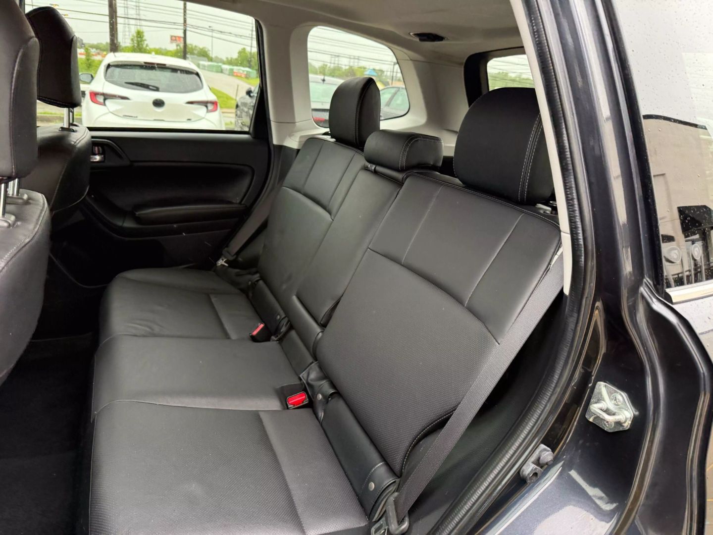 2015 Subaru Forester - Image 21