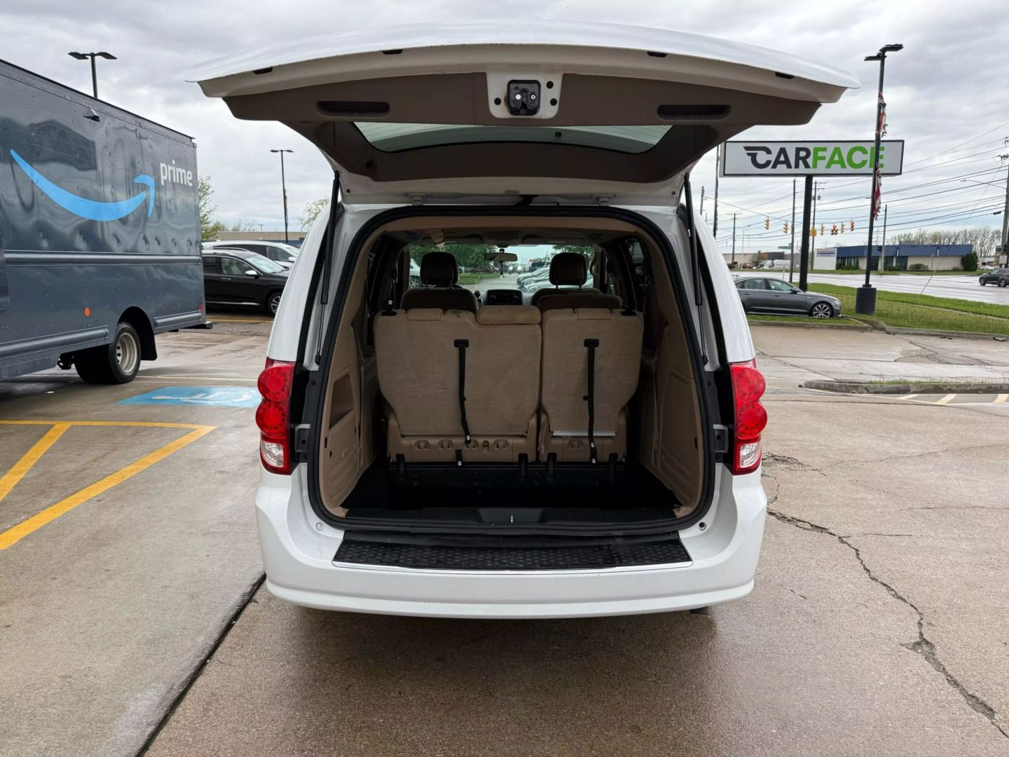 2016 Dodge Grand Caravan Passenger - Image 12