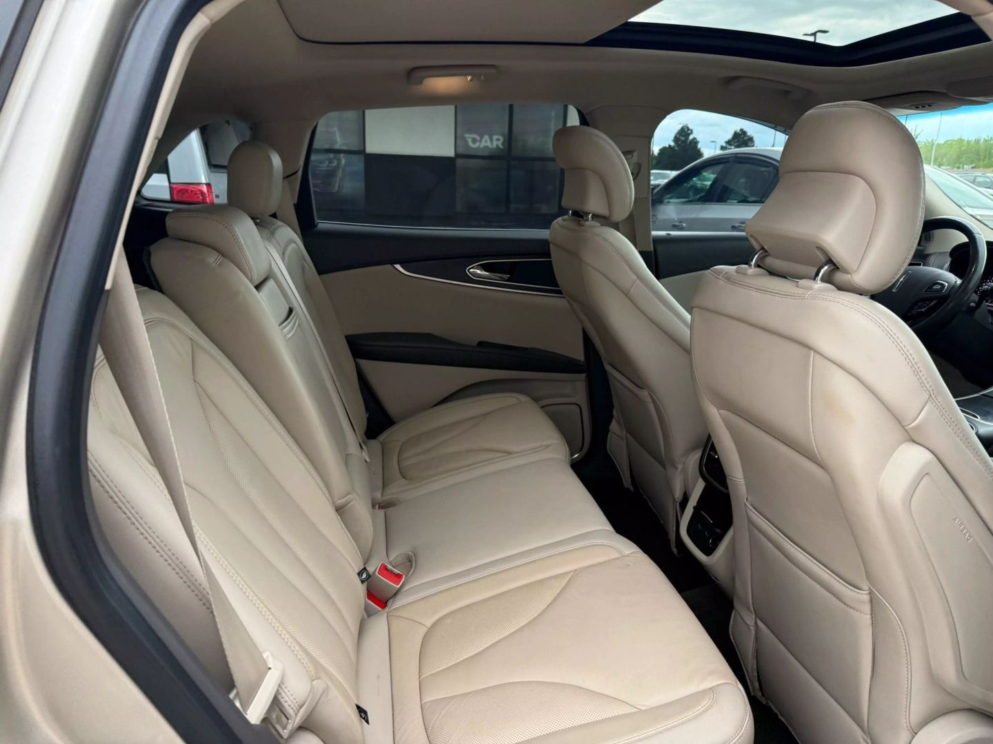 2017 Lincoln Mkx - Image 23