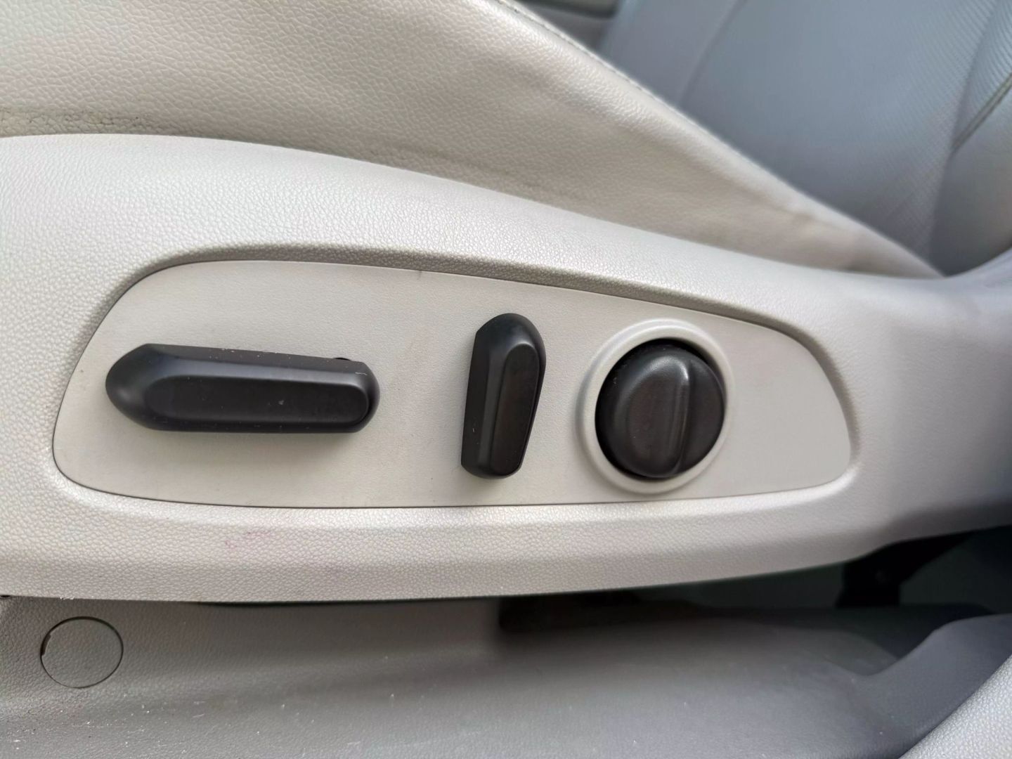 2018 Gmc Acadia - Image 19