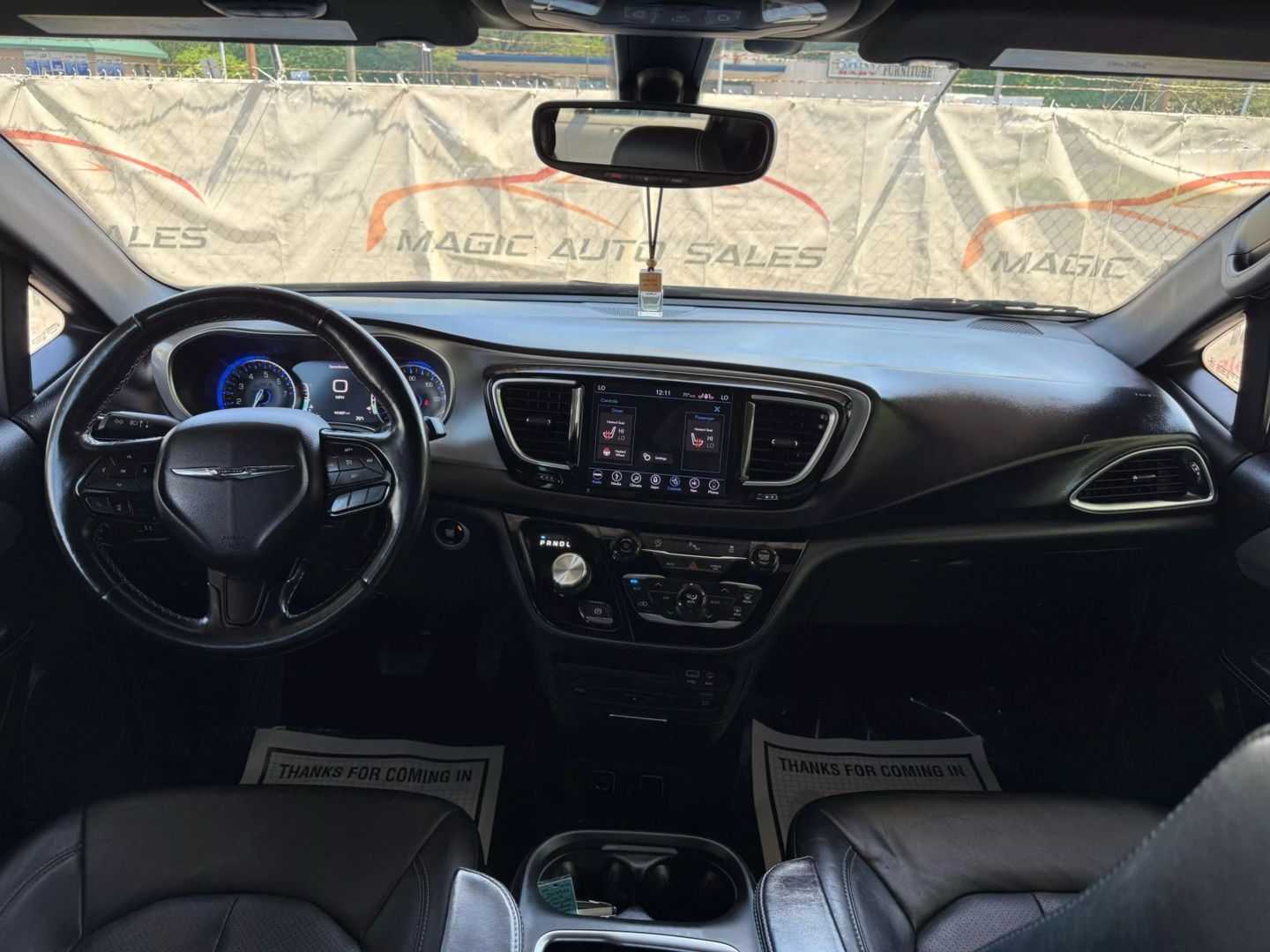 2019 Chrysler Pacifica - Image 27