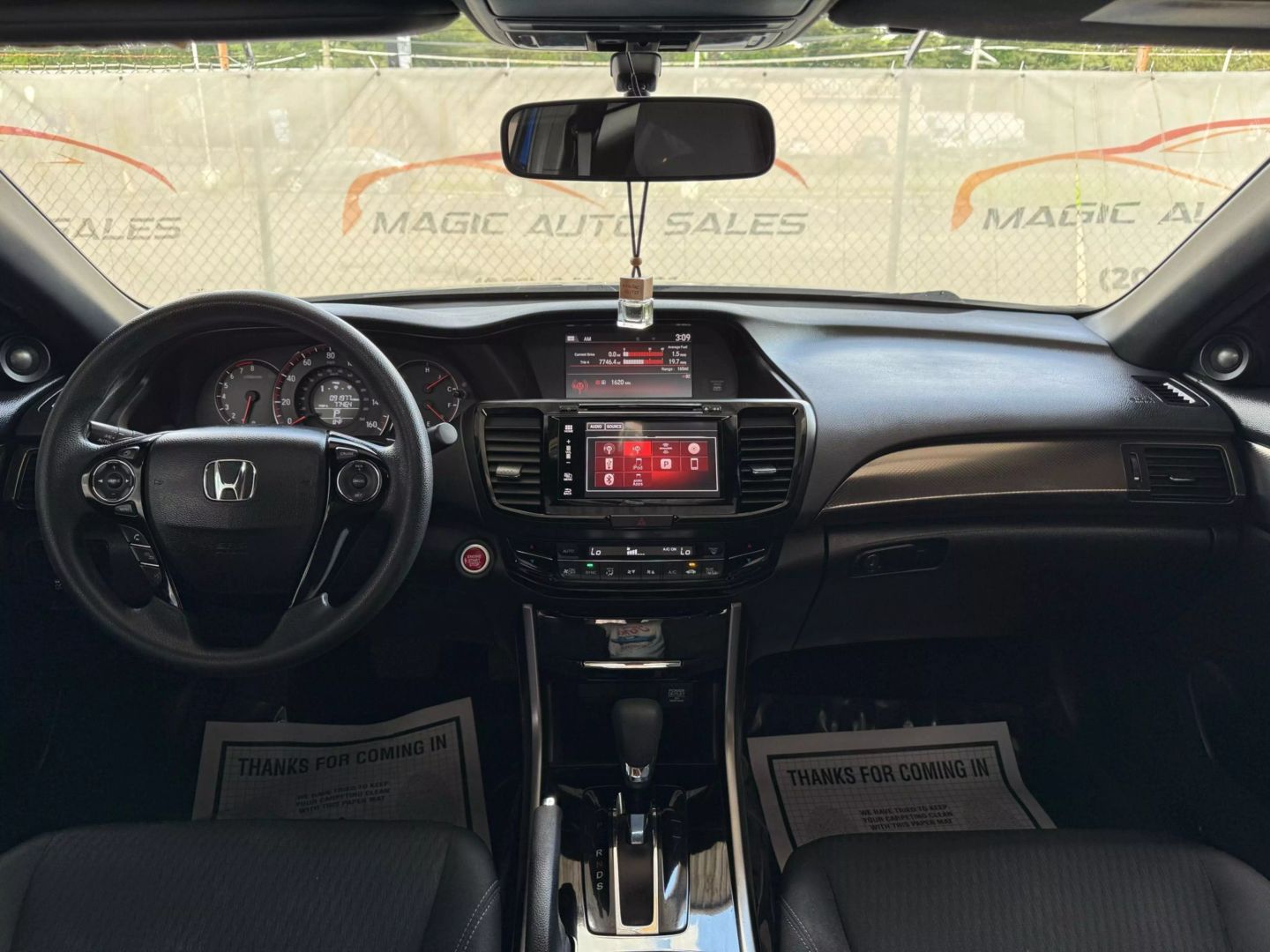 2017 Honda Accord - Image 23