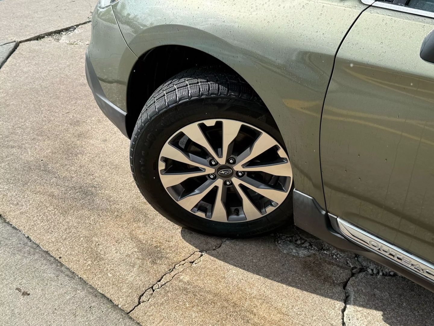 2017 Subaru Outback - Image 46