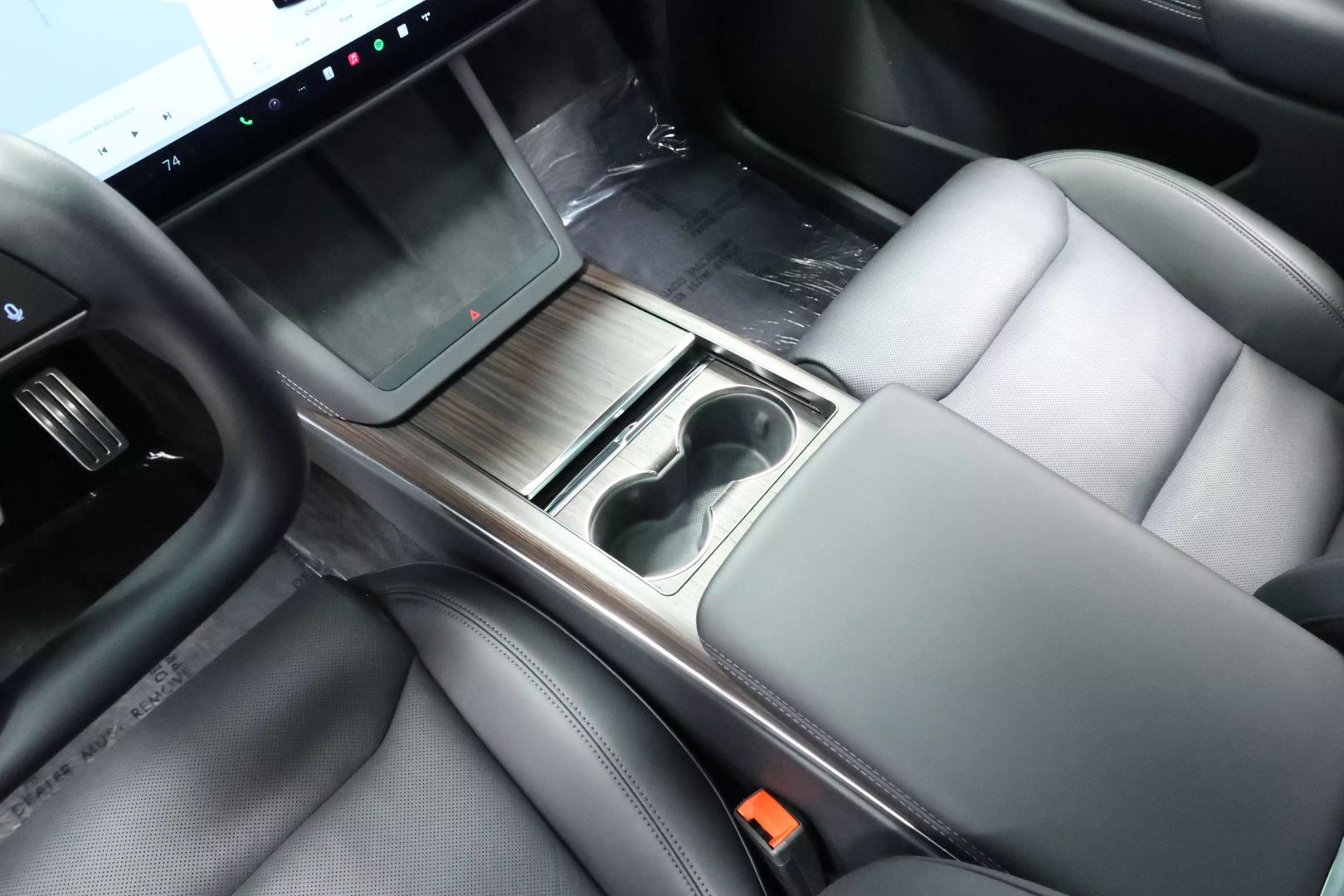 2022 Tesla Model X - Image 38