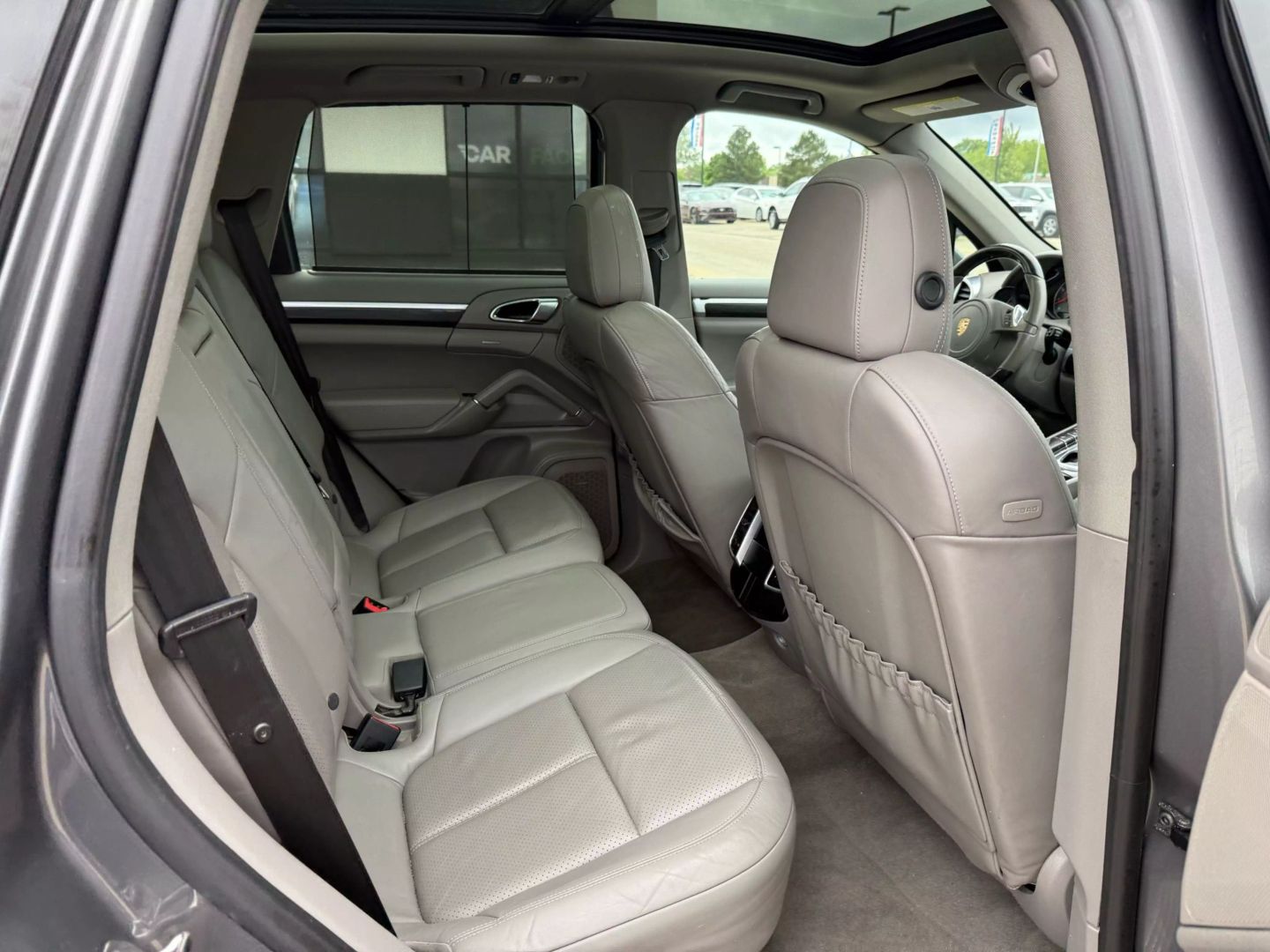 2013 Porsche Cayenne - Image 24