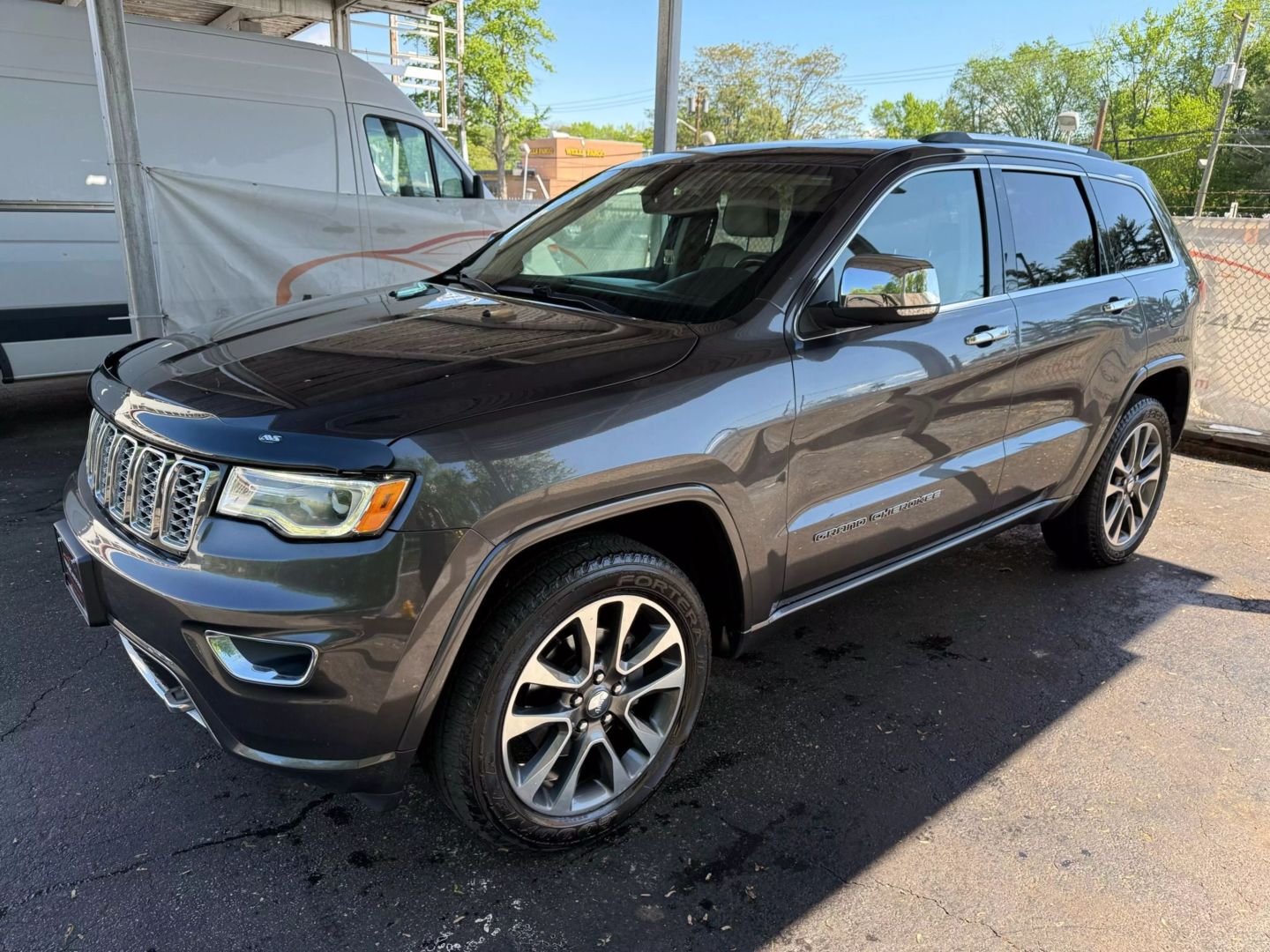 2018 Jeep Grand Cherokee - Image 8