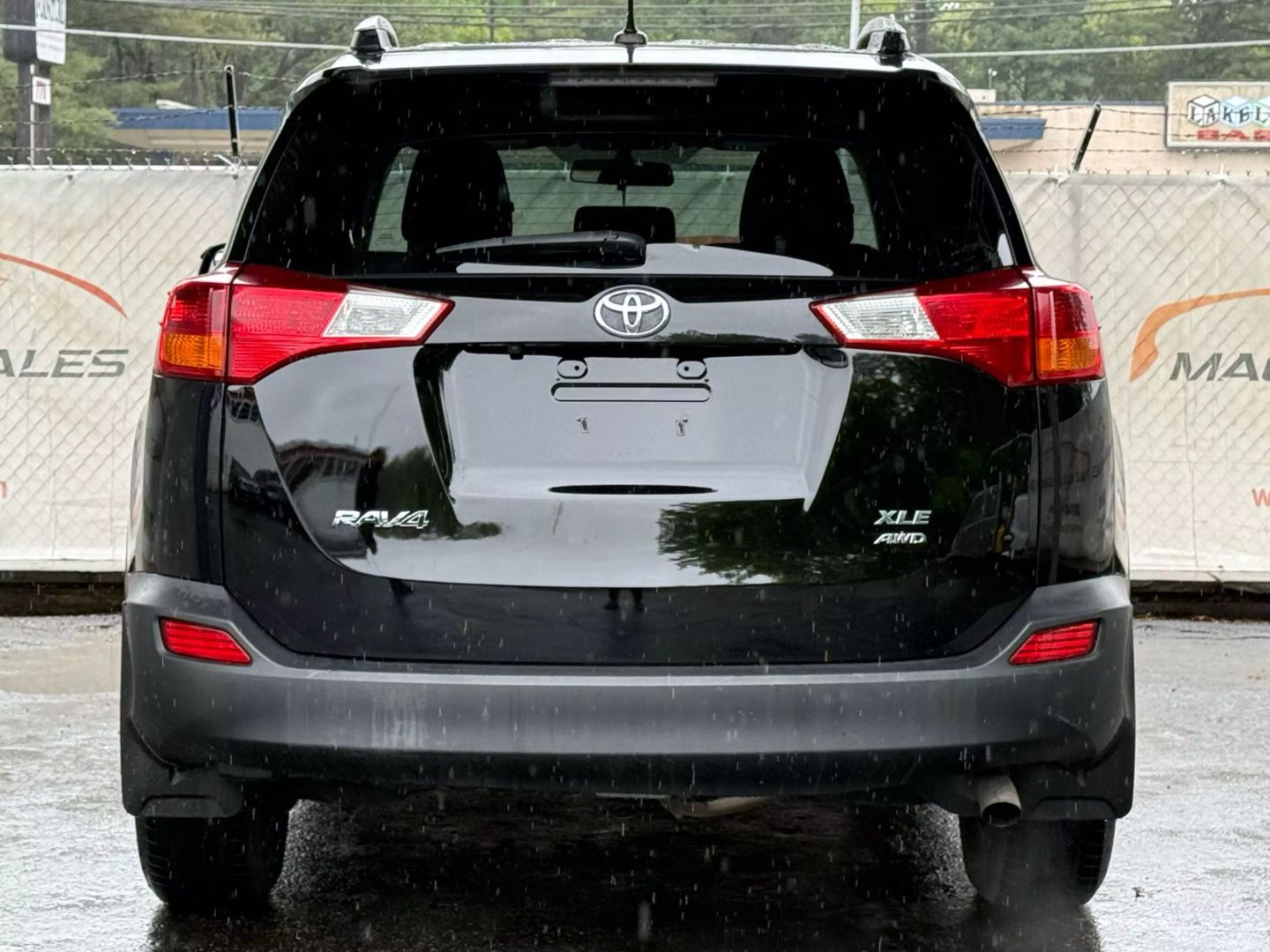 2015 Toyota Rav4 - Image 10