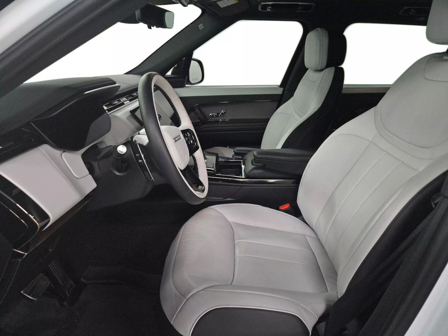 2024 Land Rover Range Rover Sport - Image 9