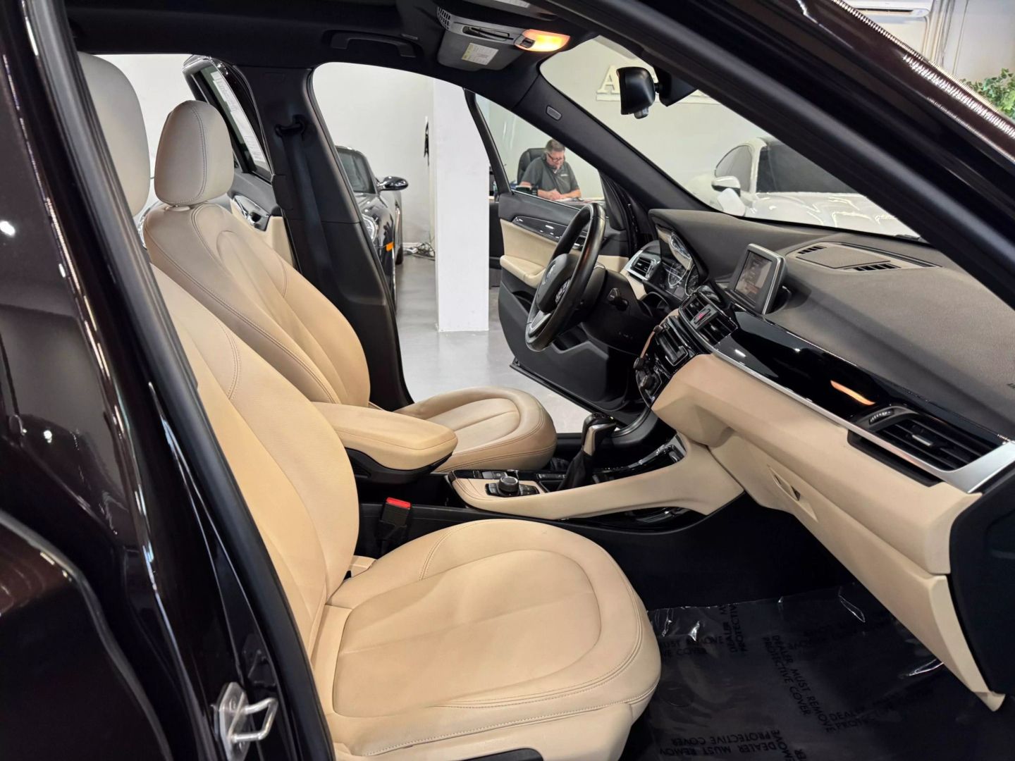 2016 Bmw X1 Xdrive28i Sport Utility 4d - Image 19