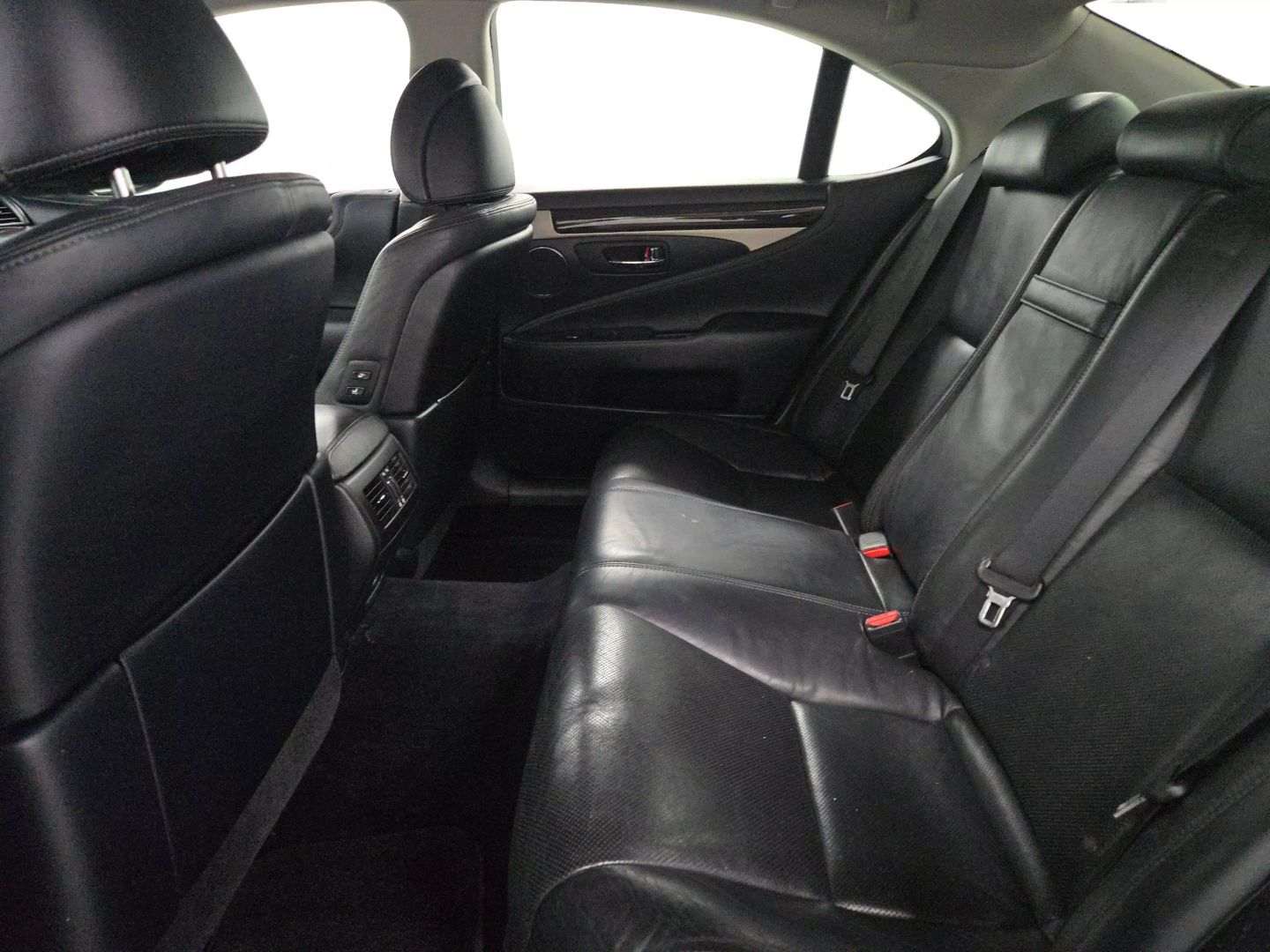 2016 Lexus Ls - Image 10