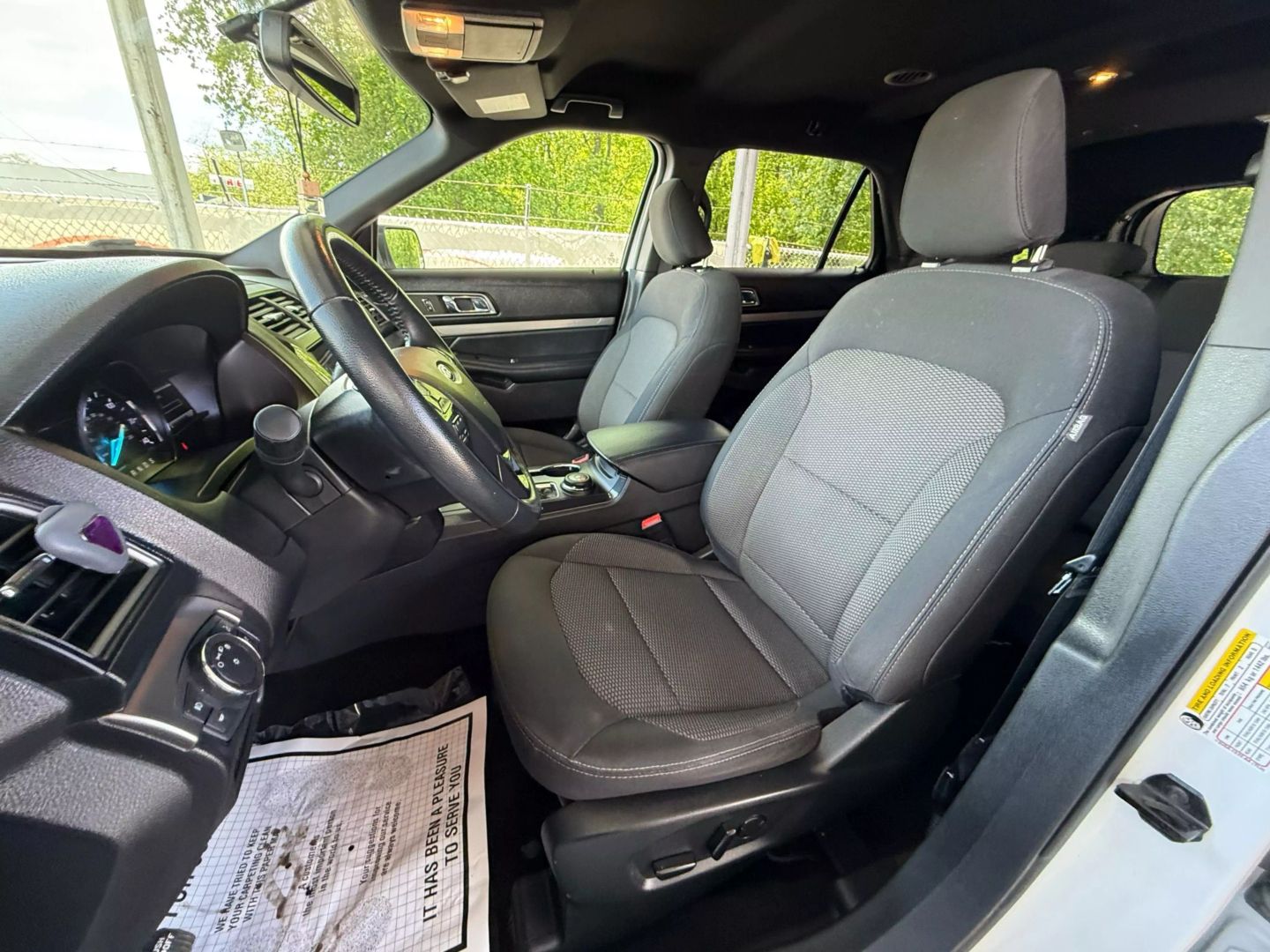 2019 Ford Explorer - Image 16