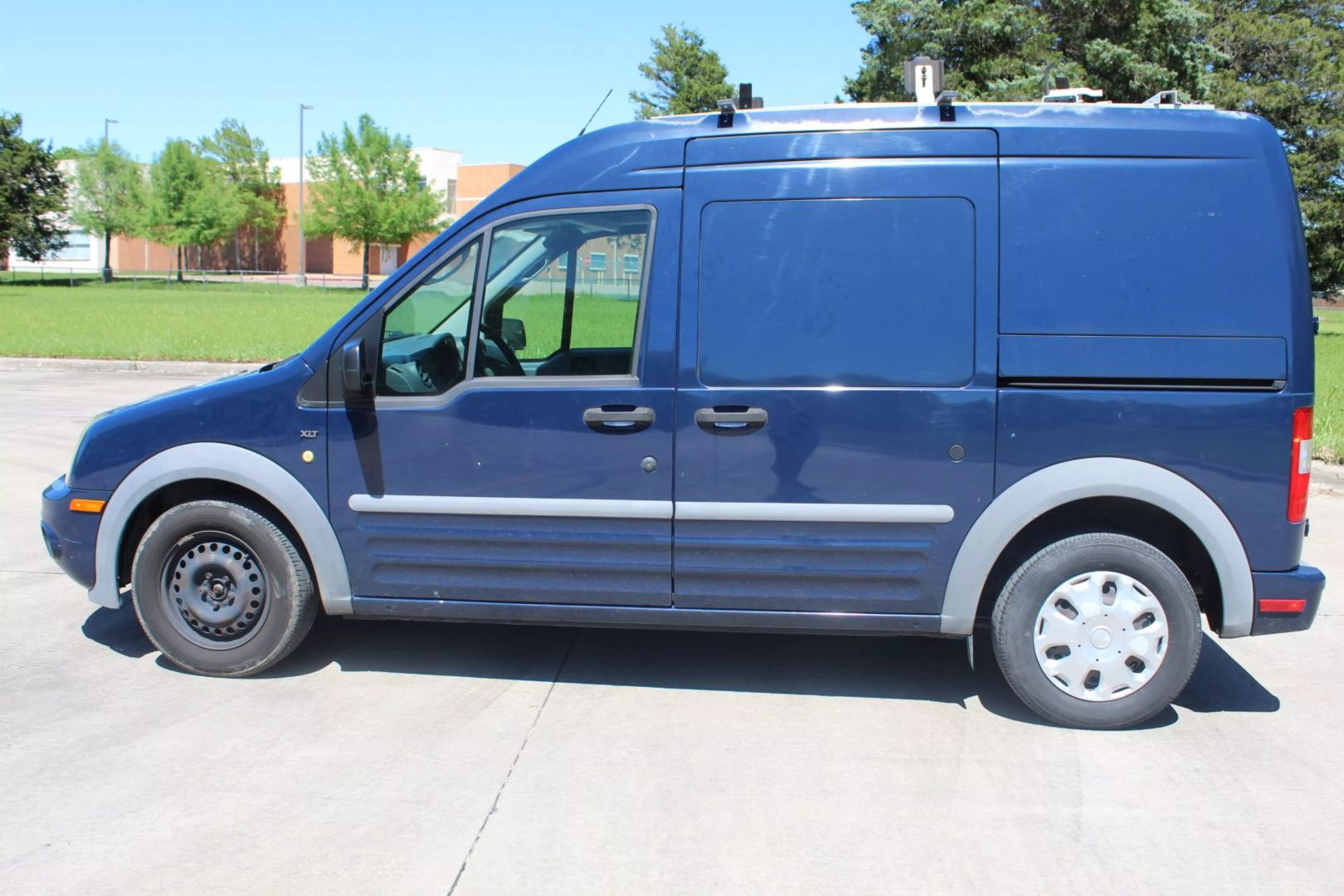 Used 2011 Ford Transit Connect XLT with VIN NM0LS7BN3BT056876 for sale in Dallas, TX