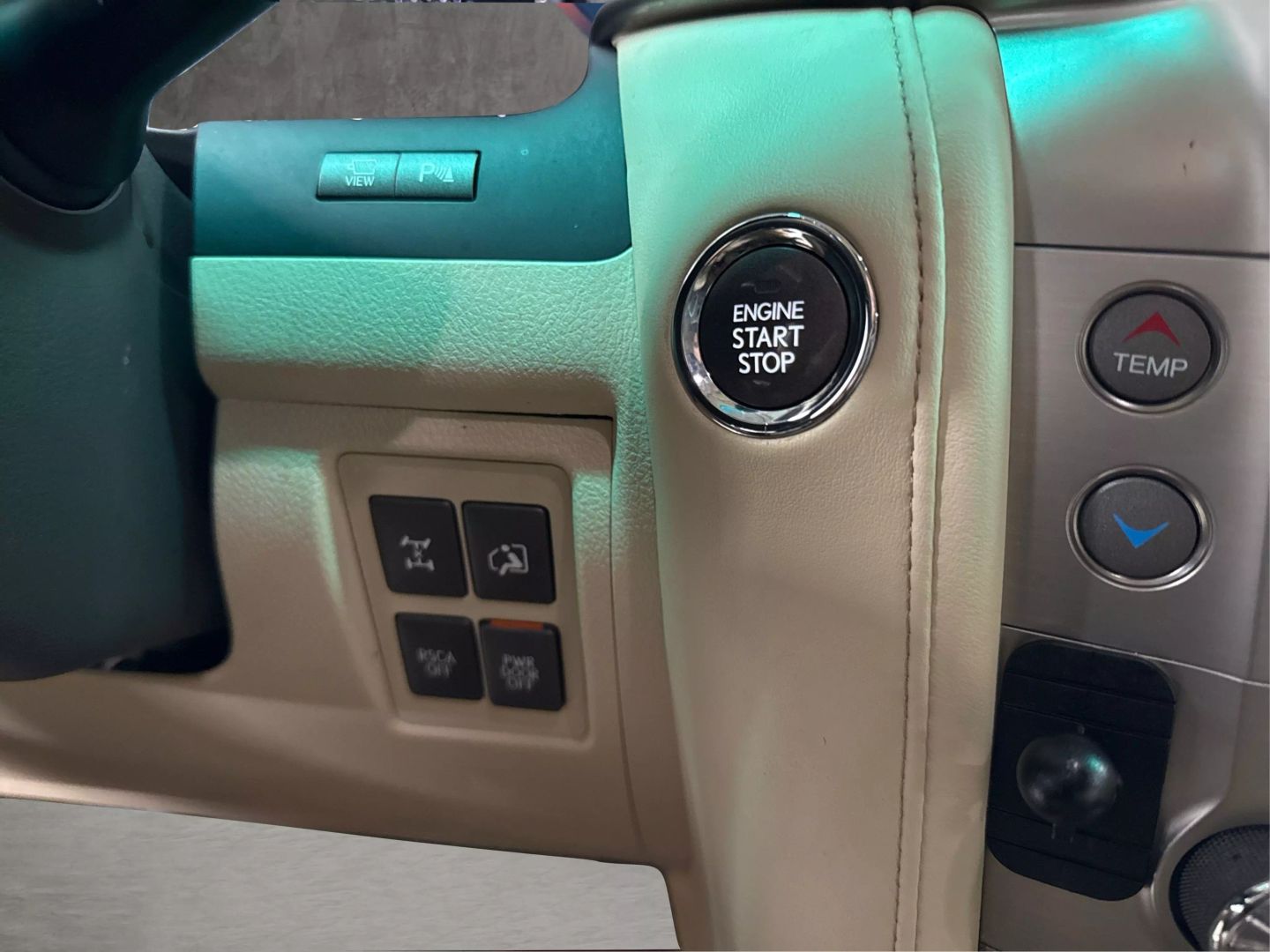 2013 Lexus Lx - Image 24