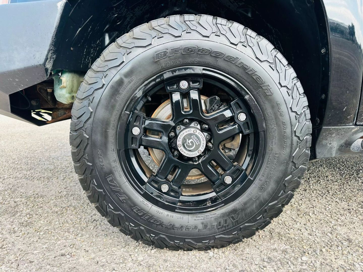 2014 Chevrolet Tahoe - Image 12