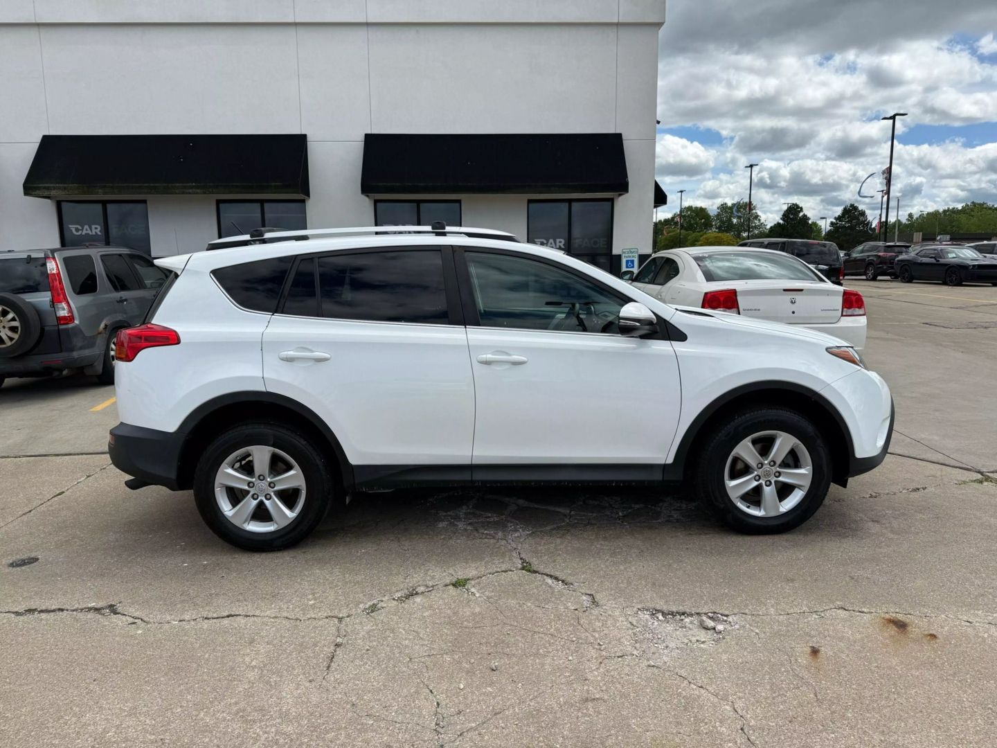 2013 Toyota Rav4 - Image 15