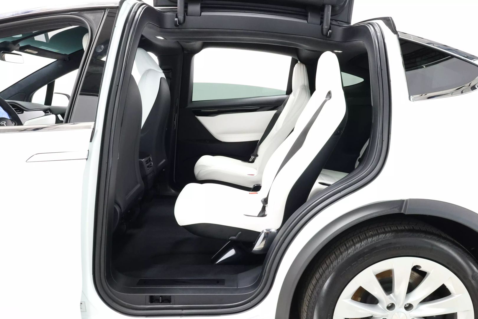 2020 Tesla Model X - Image 48