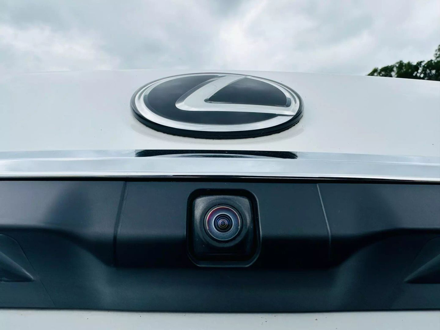 2019 Lexus Es - Image 9