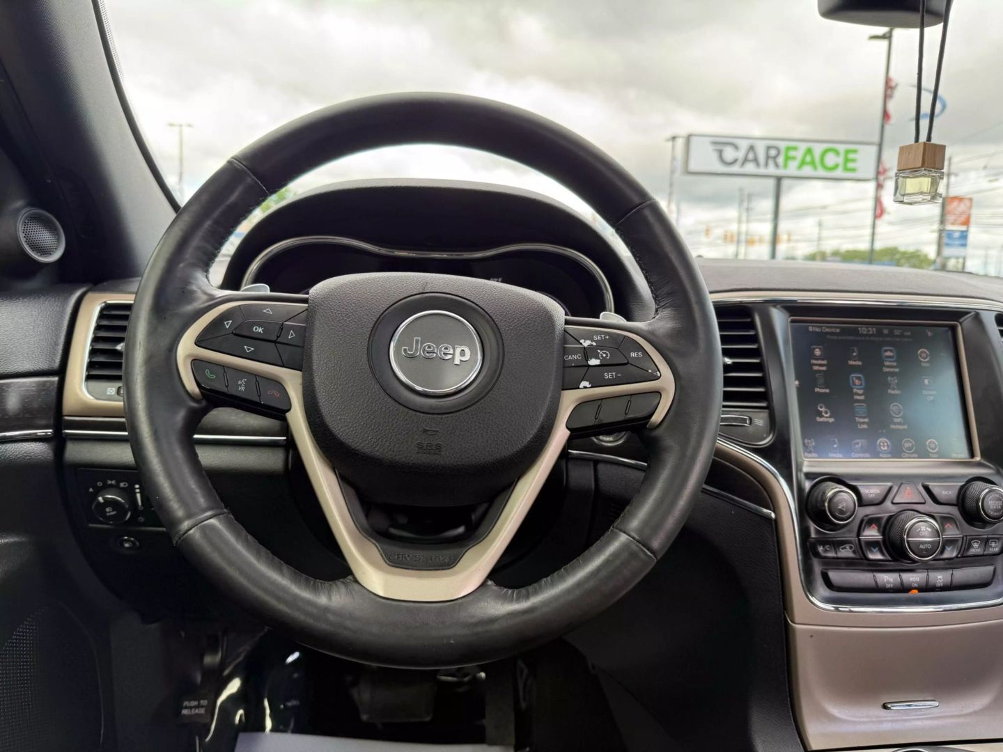 2015 Jeep Grand Cherokee - Image 30