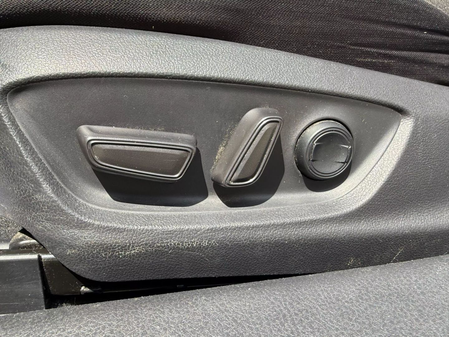 2021 Toyota Camry - Image 18