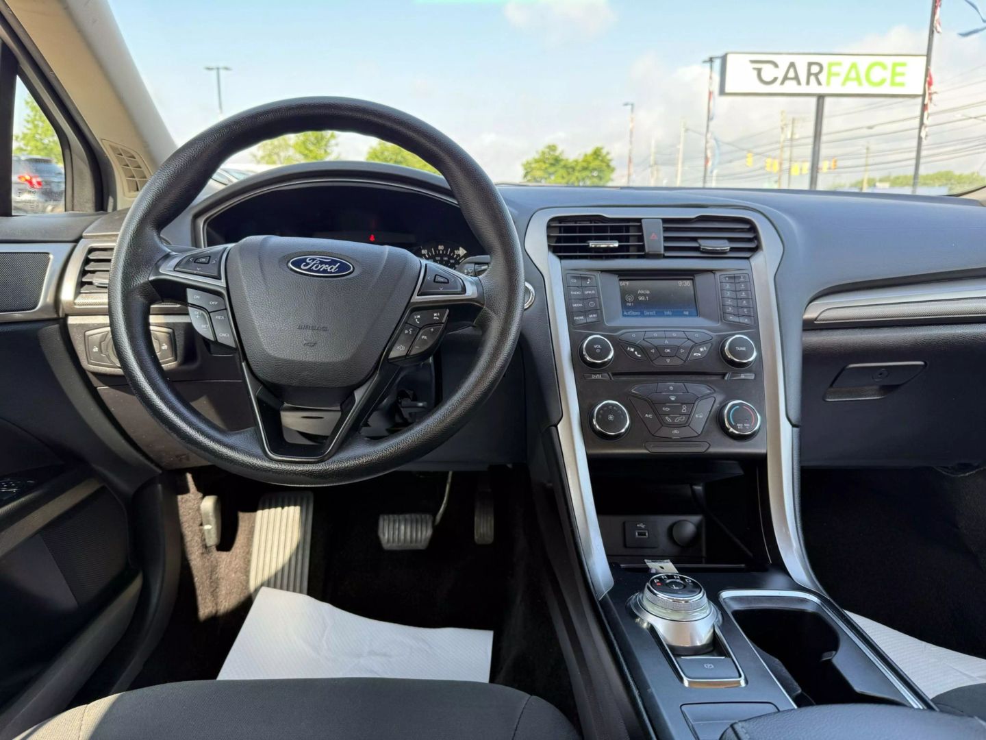 2017 Ford Fusion - Image 25