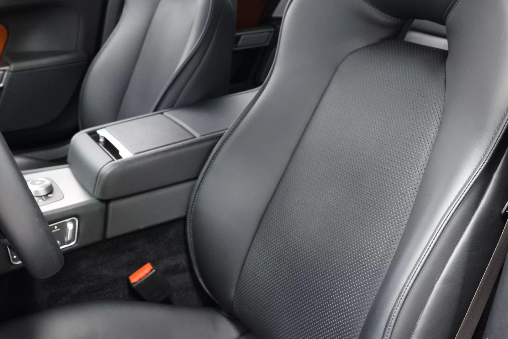 2011 Aston Martin Rapide - Image 18