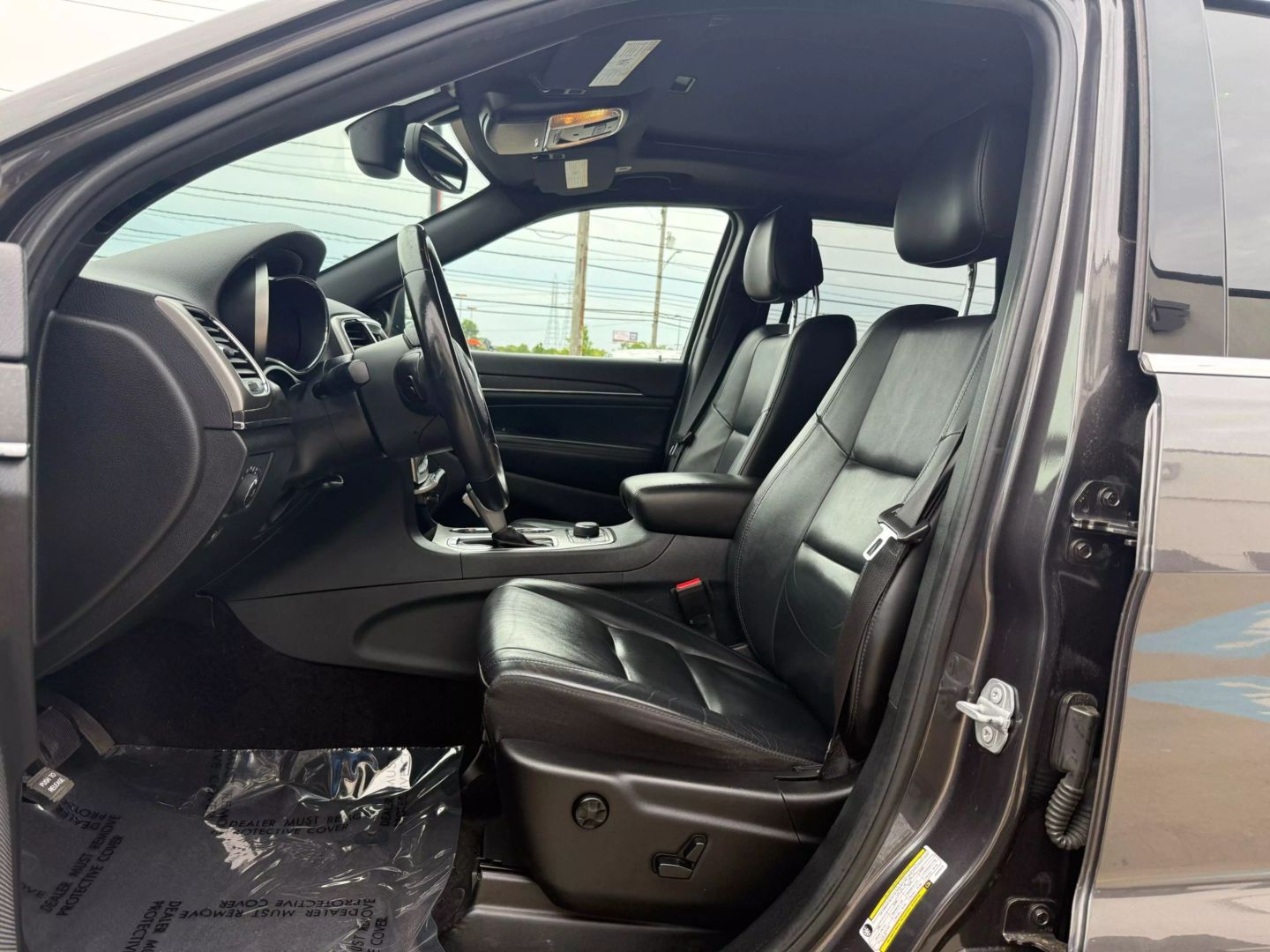 2018 Jeep Grand Cherokee - Image 18