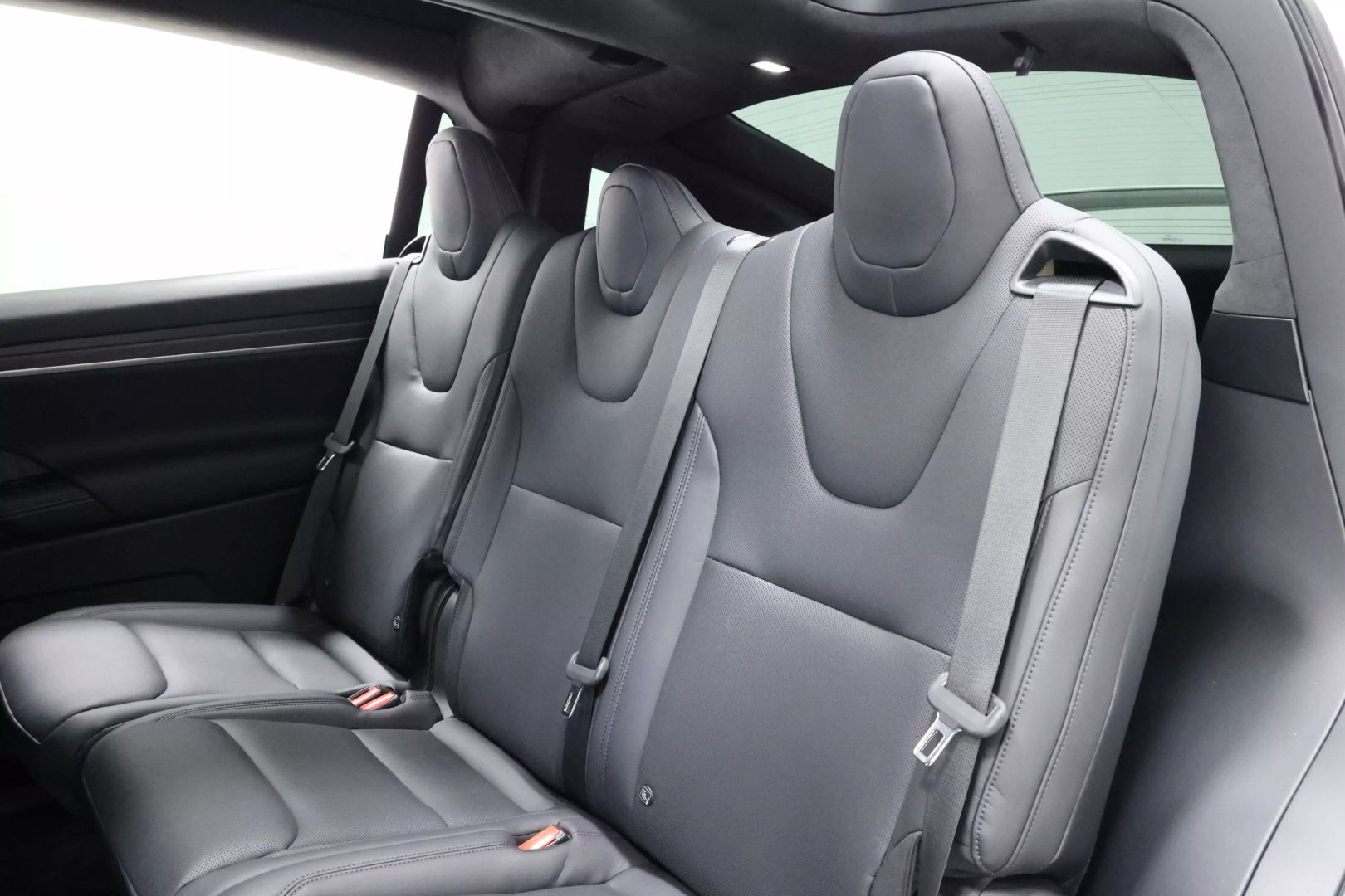2022 Tesla Model X - Image 45