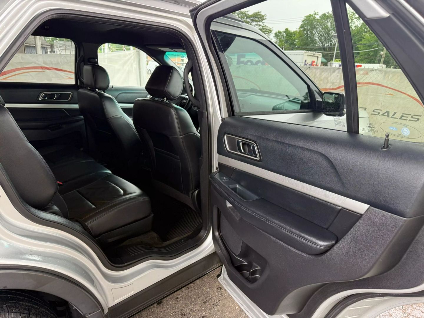 2016 Ford Explorer - Image 22