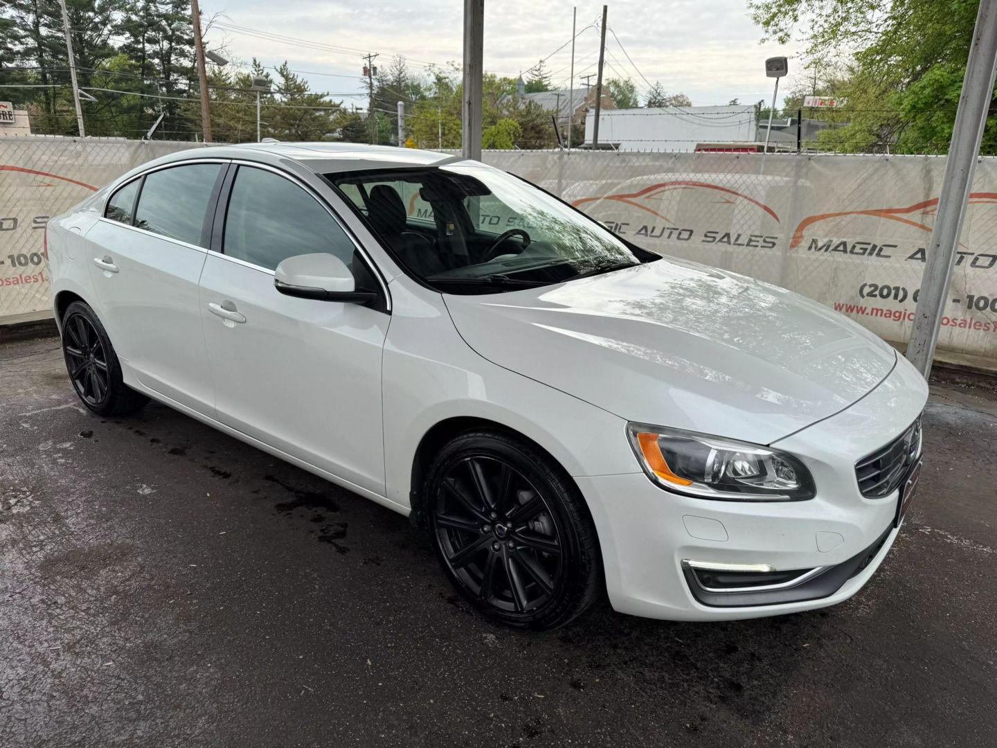 2017 Volvo S60 - Image 7