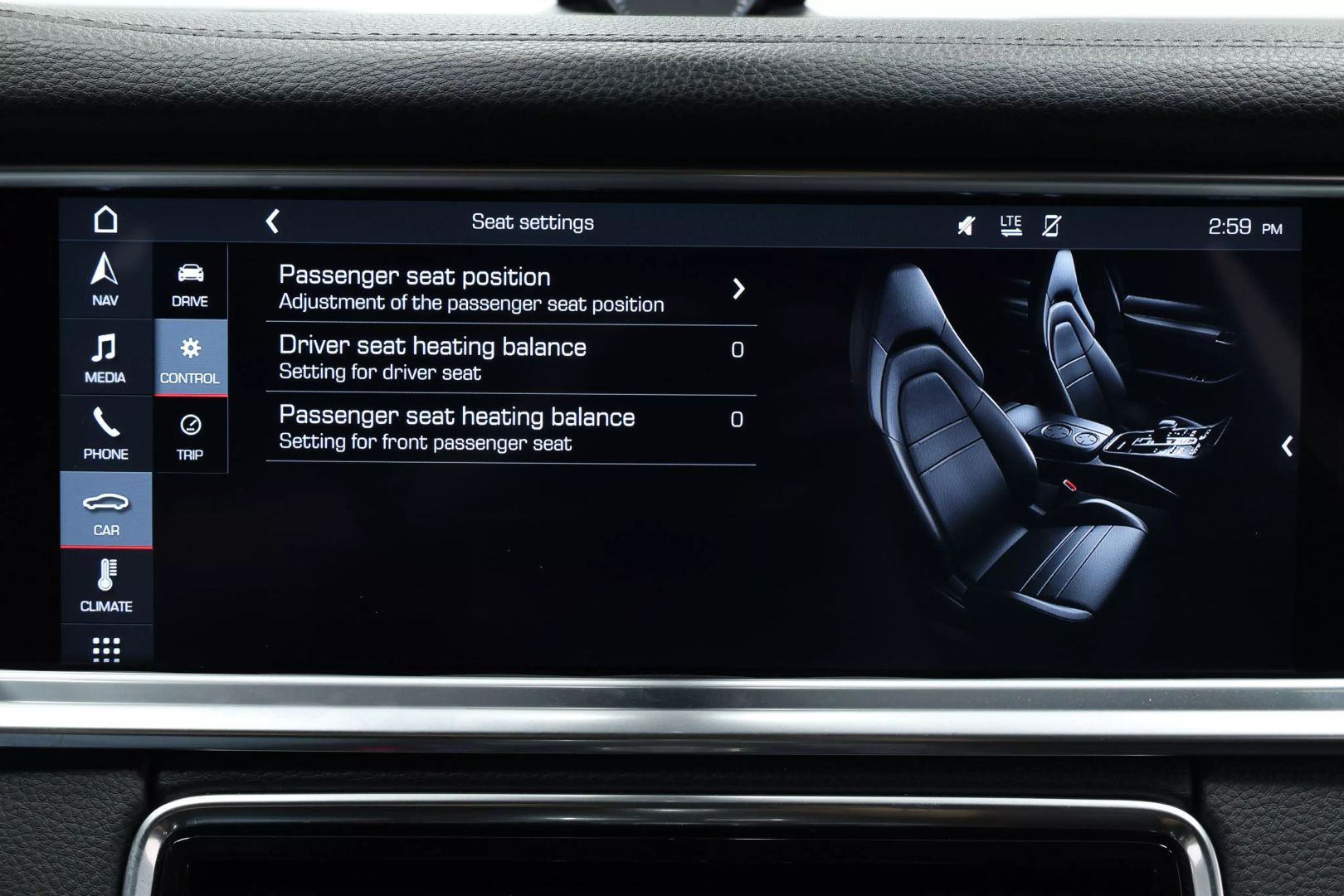 2018 Porsche Panamera - Image 32