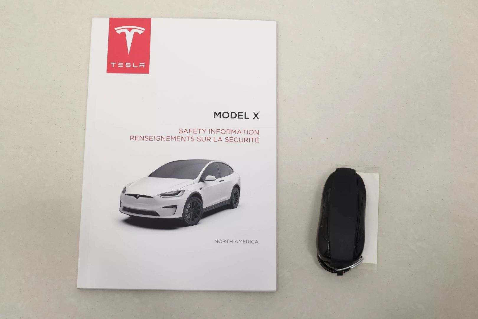 2022 Tesla Model X - Image 5