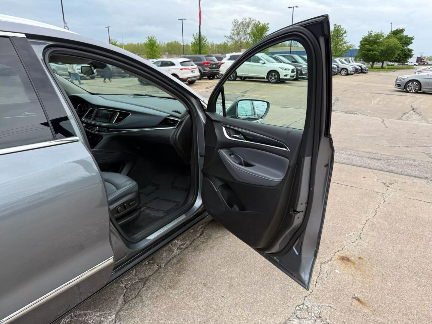 2019 Buick Enclave - Image 25