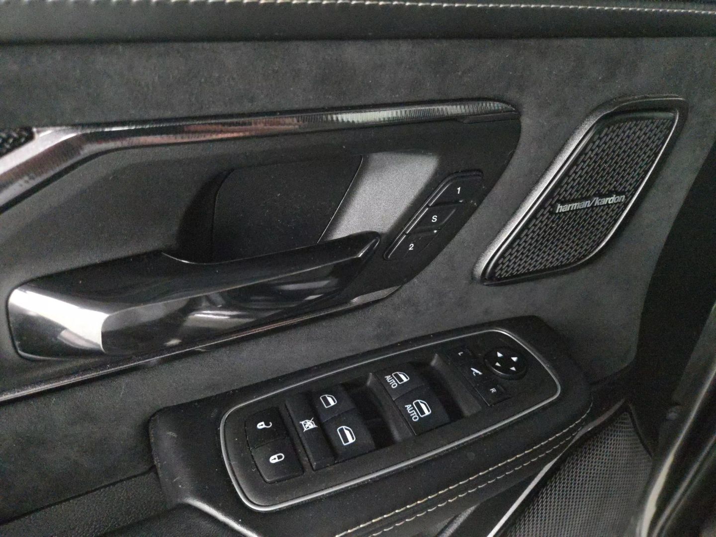 2021 Ram 1500 Crew Cab - Image 27