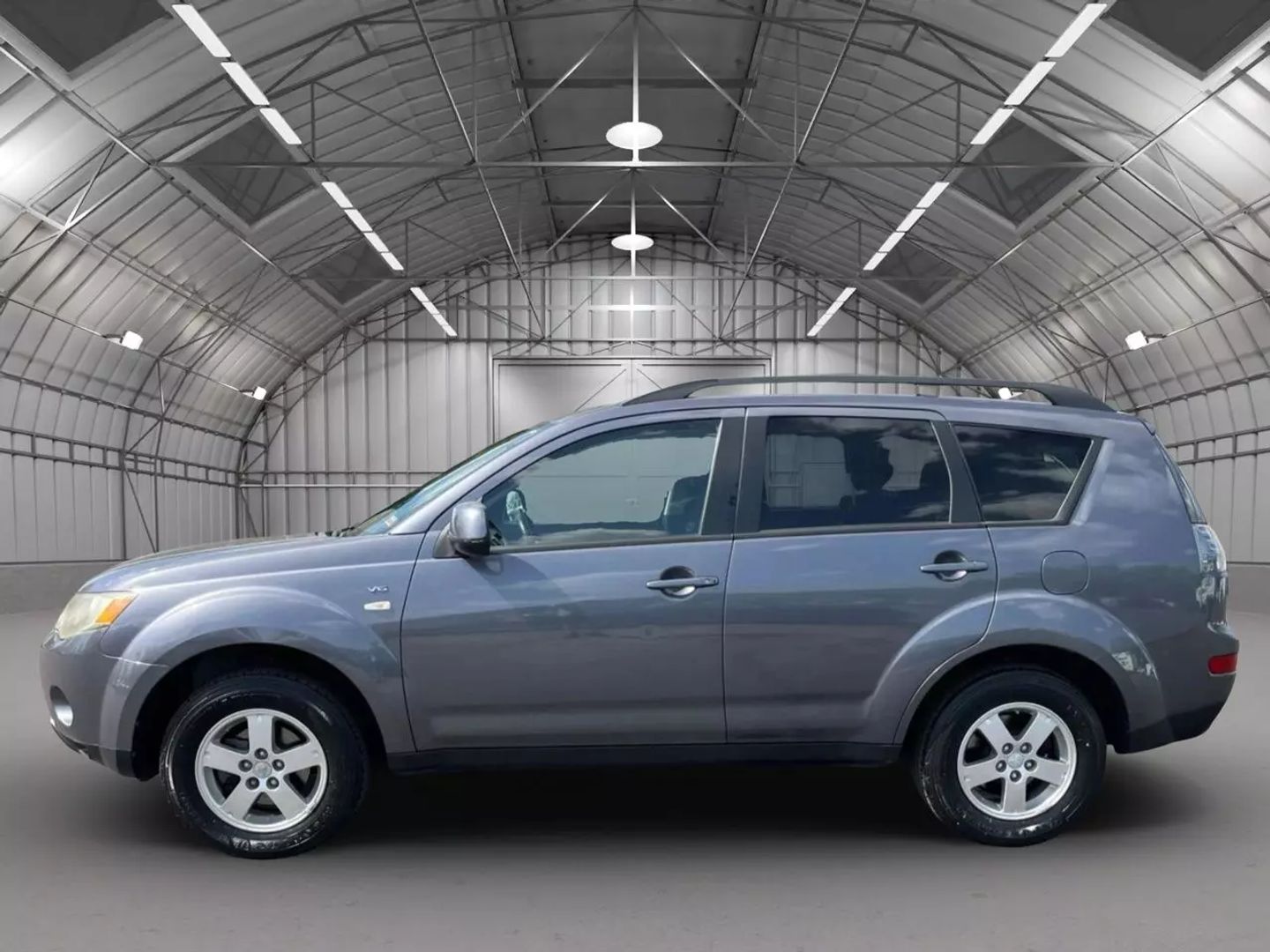 Used 2008 Mitsubishi Outlander LS with VIN JA4MS31XX8Z013333 for sale in Kansas City
