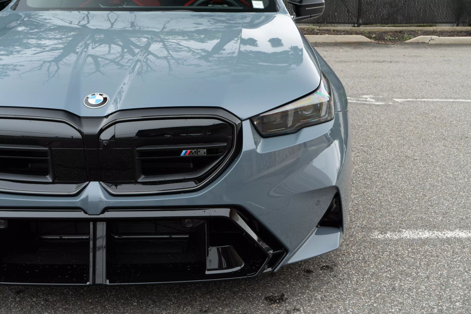 2025 Bmw M5 - Image 6